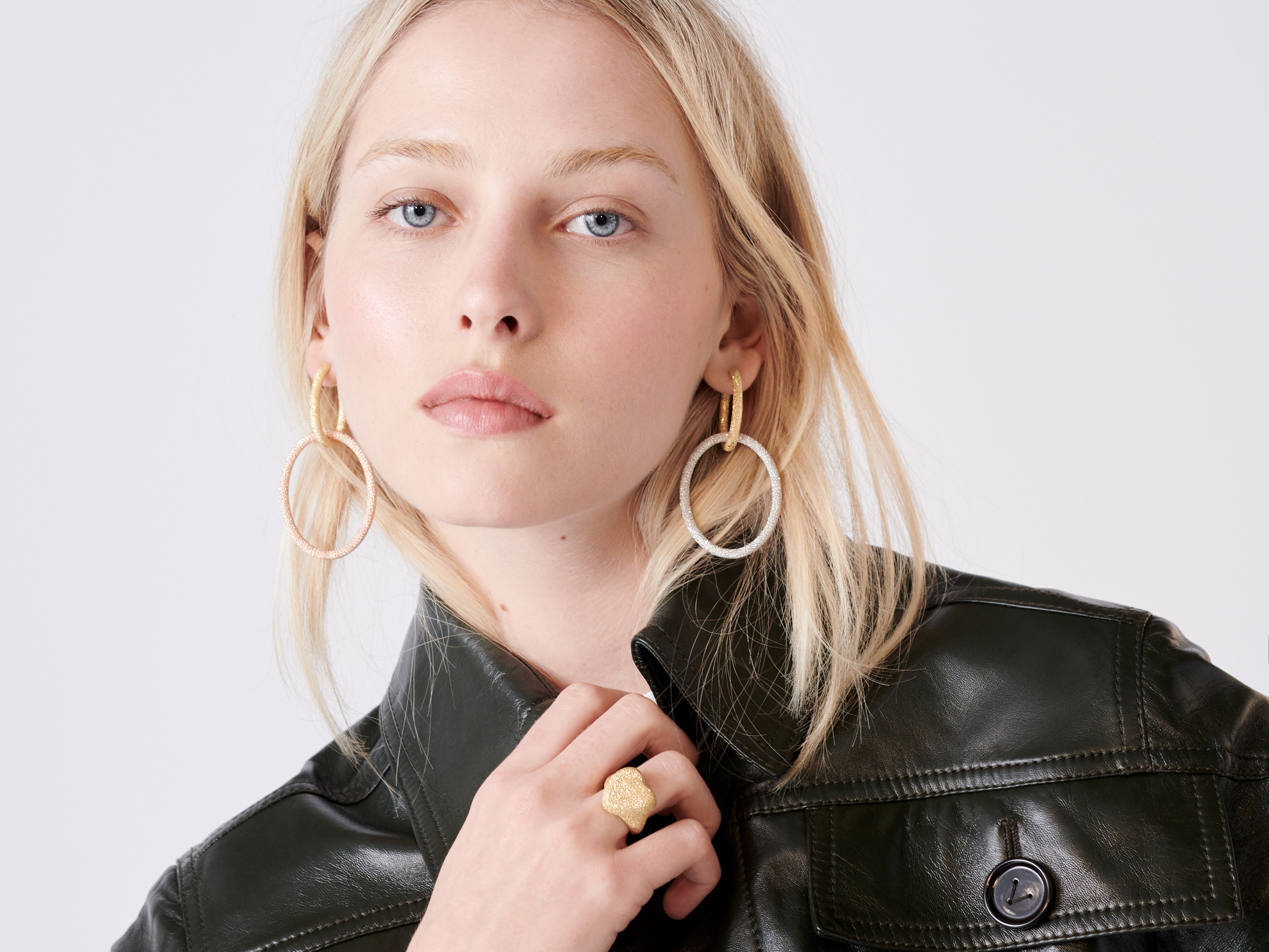 CAROLINA BUCCI ｜ H.P.FRANCE BIJOUX｜H.P.FRANCE公式サイト