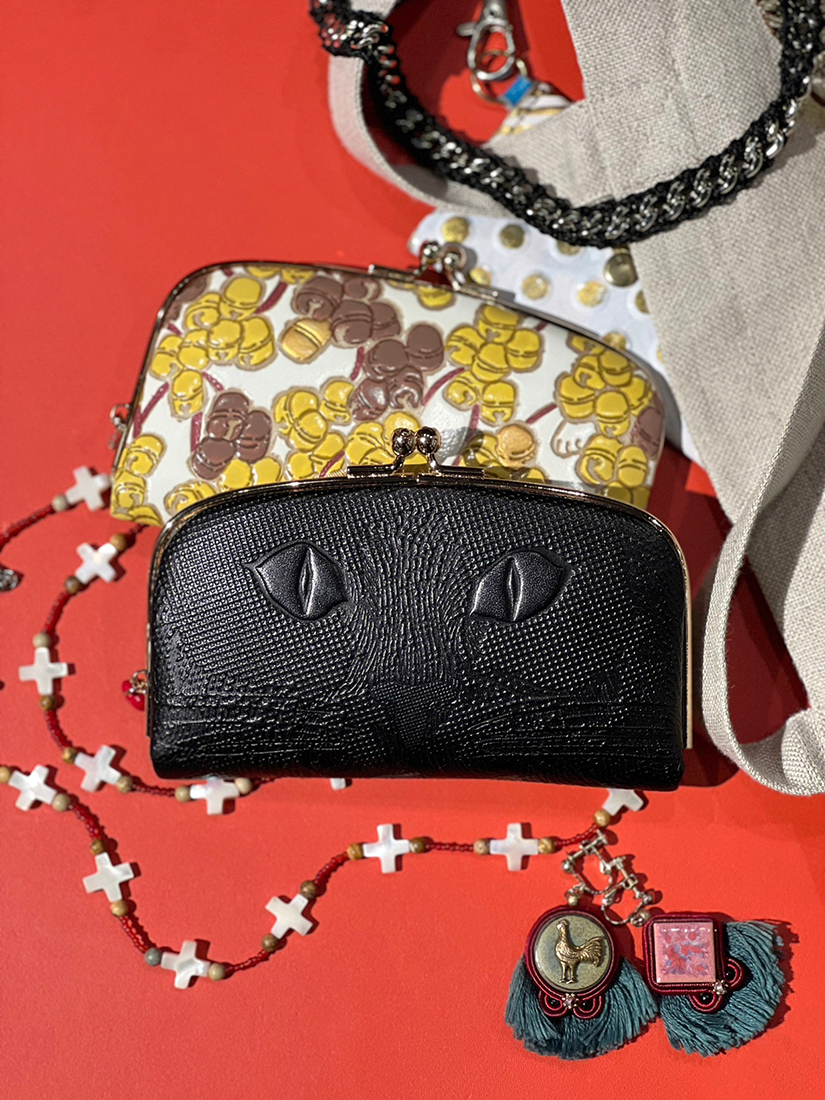 水金の文庫革 私たちのコレクション｜H.P.FRANCE公式サイト