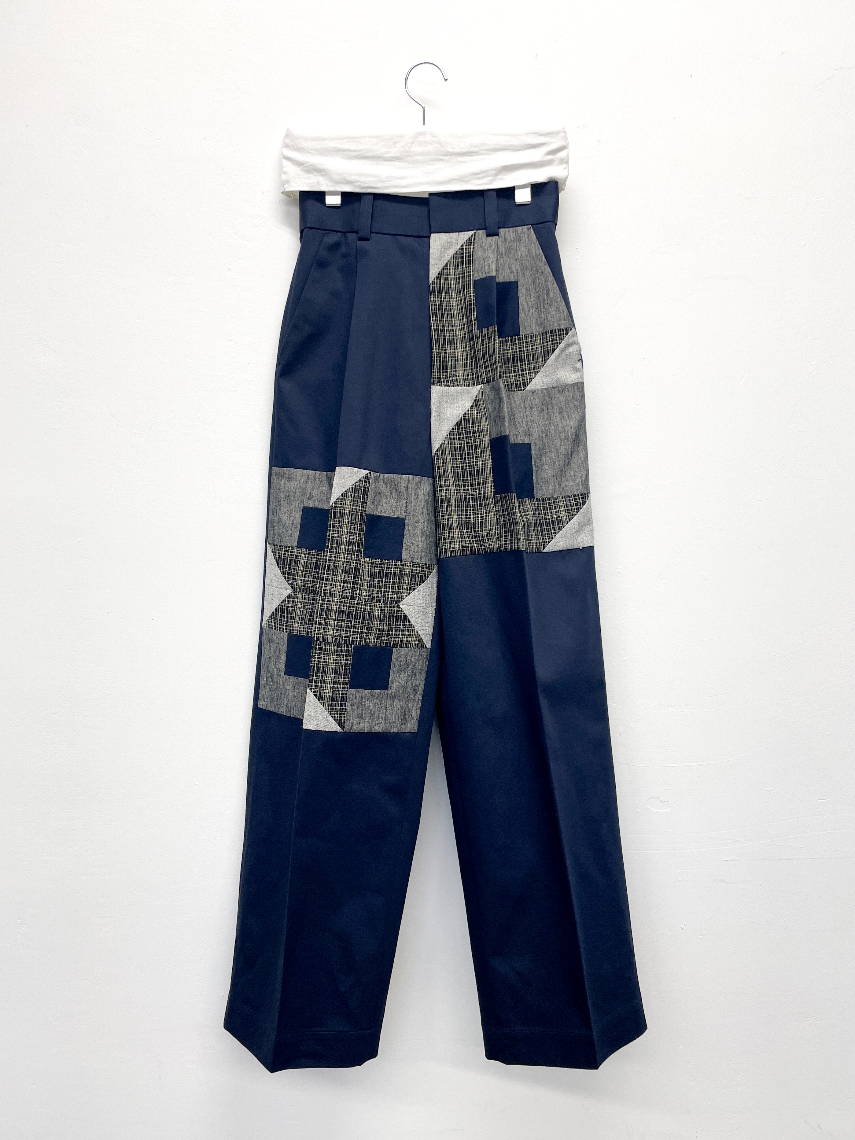 Spomenik 2025 spring summer -「人生の一部になる服」-｜H.P.FRANCE