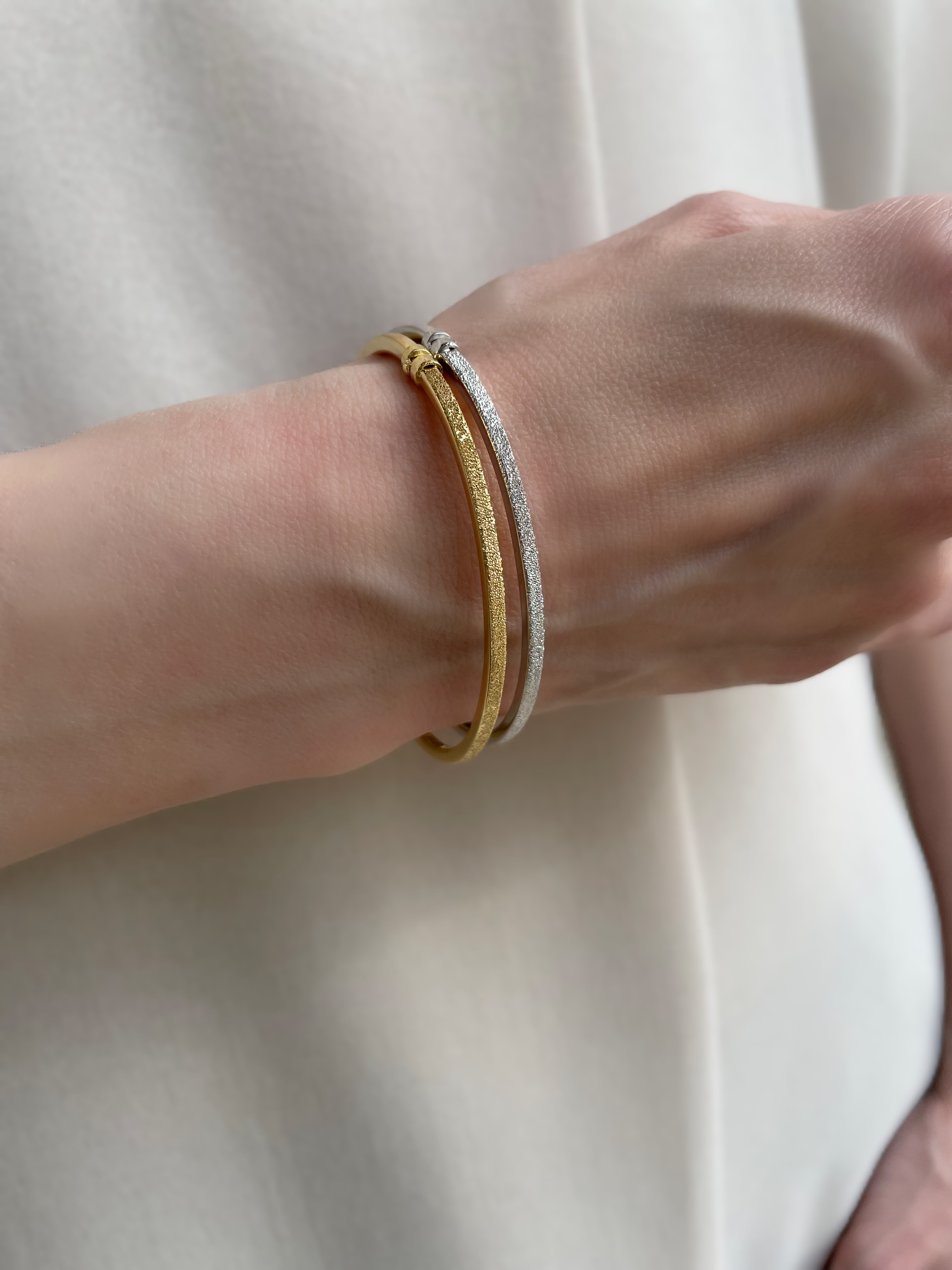 Carolina Bucci／キャロリーナ・ブッチ＞特別な輝きを添えるジュエリー