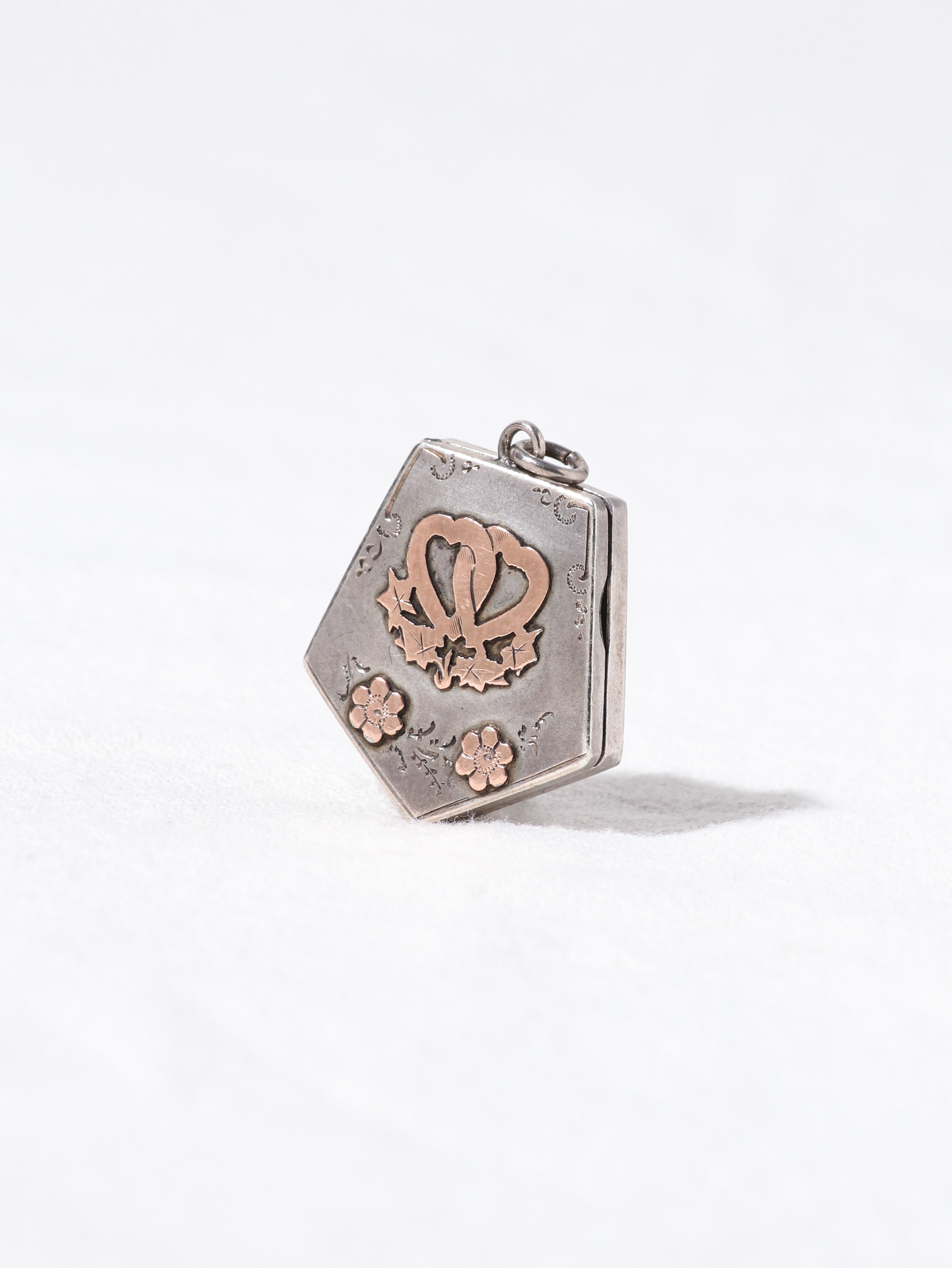 BIJOUX 新宿】H.P.FRANCE BIJOUX VINTAGE Vol.2｜H.P.FRANCE公式サイト