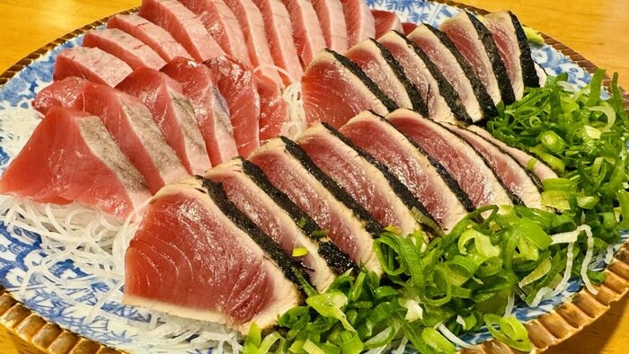 カツオのたたきと刺身