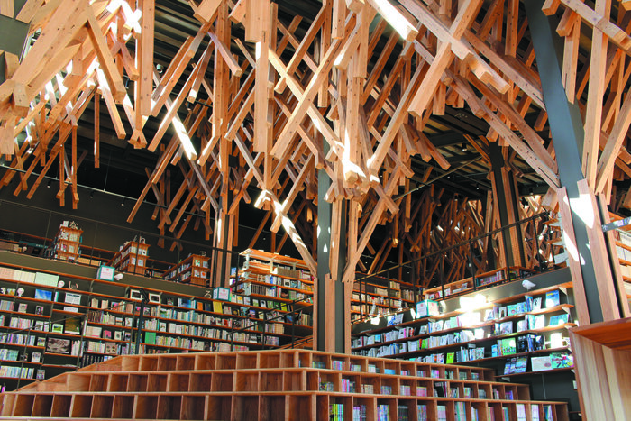 雲の上の図書館（梼原町立図書館）