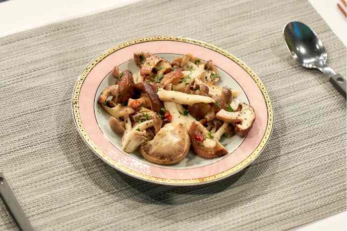 きのこの旨味だしマリネ