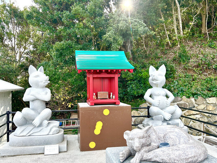 元野隅神社の中