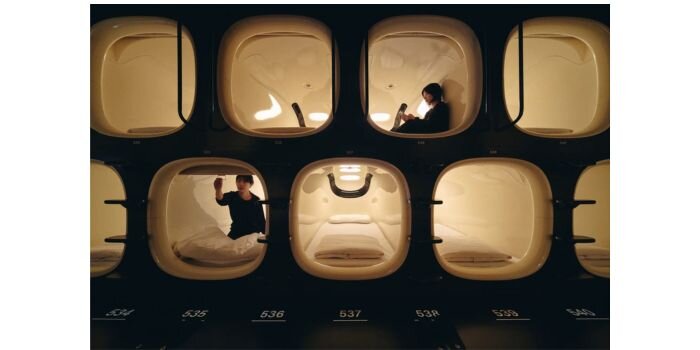 ナインアワーズ　カプセルホテル　新宿　睡眠解析　快眠