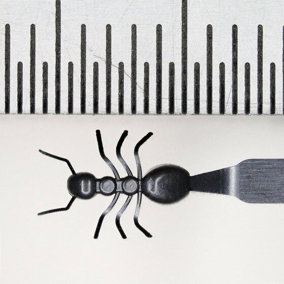 リニアモータ駆動MCによる微細加工技術で新たな金型ニーズを掘り起こす