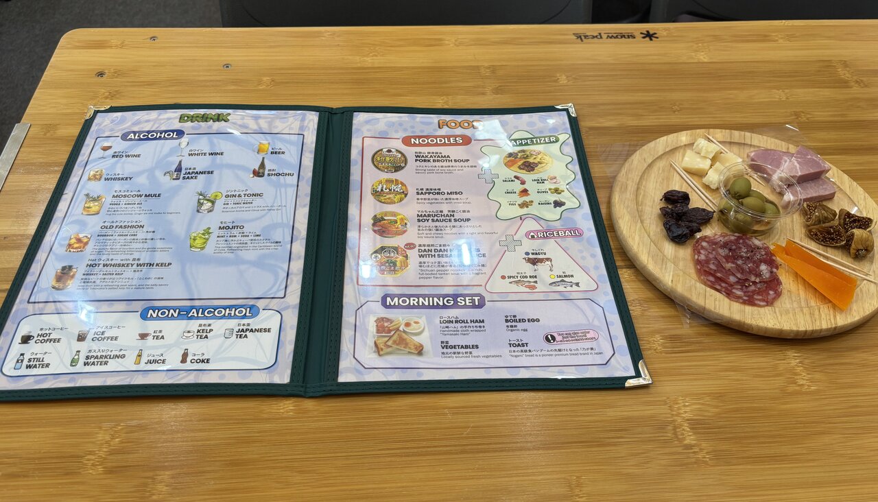 図4 　MST コーポレーションは酒や軽食を用意し、コミュニケ―ションの場を提供