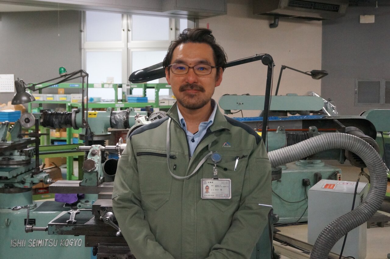 髙井糧代表取締役社長