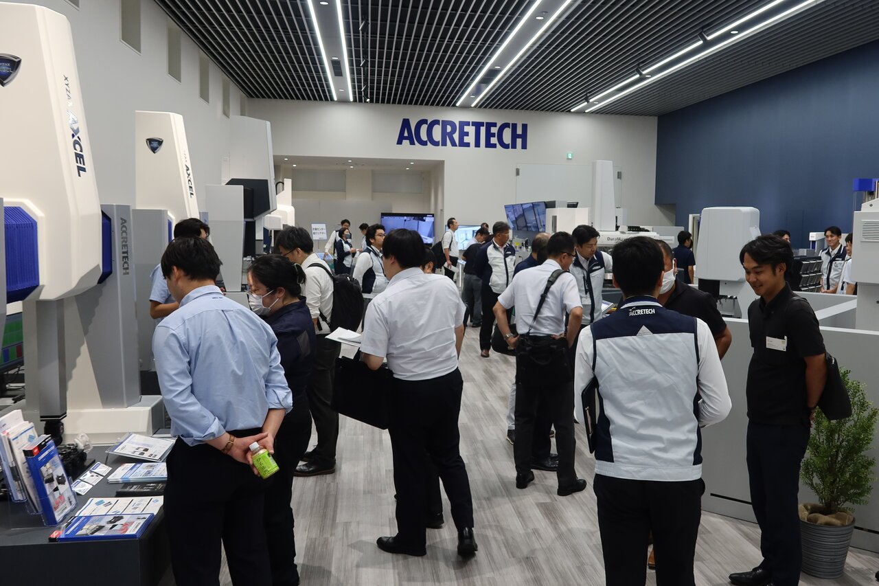 図１　展示会場の様子