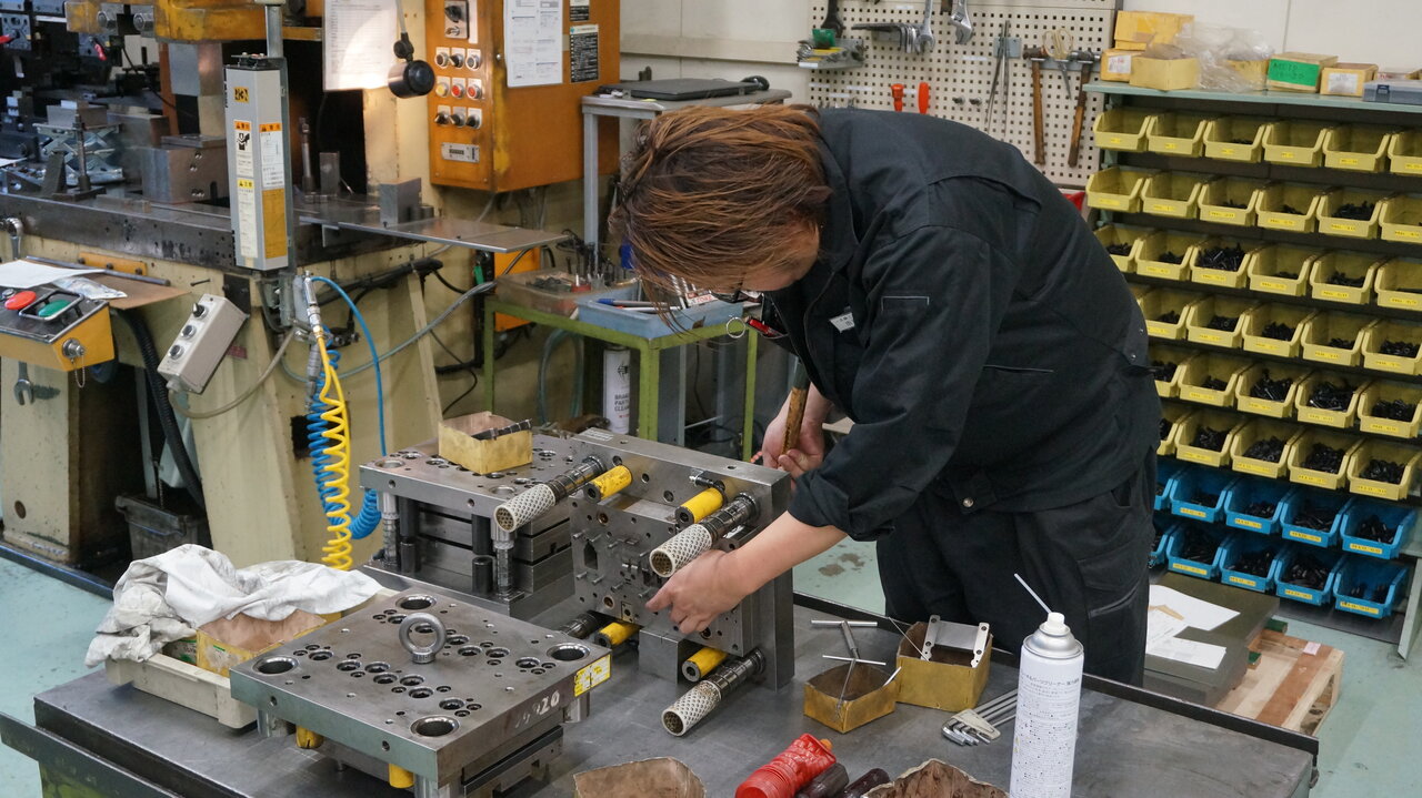 人材育成では現場経験を重視する