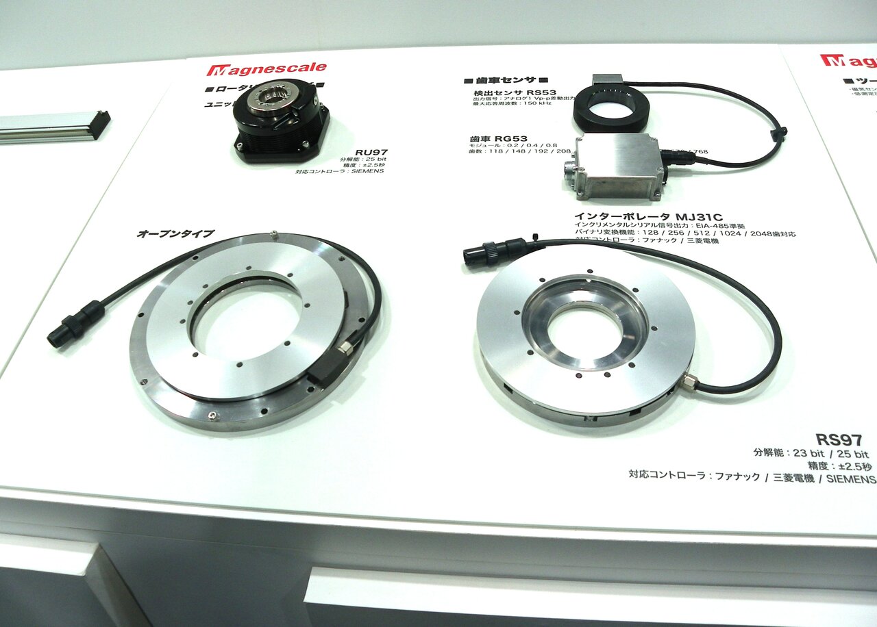 写真3　MECTに出展したロータリーエンコーダ製品