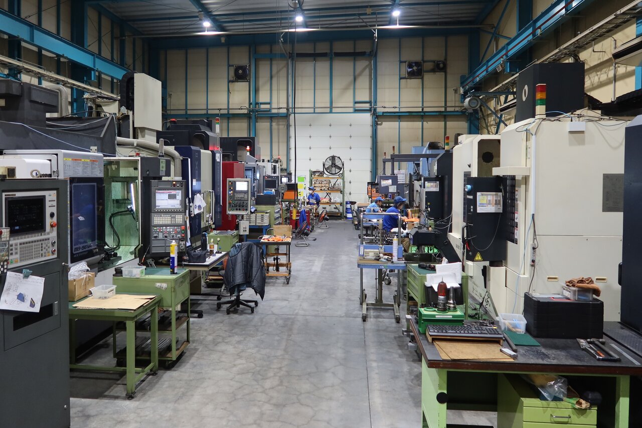 図1　金型加工現場の様子