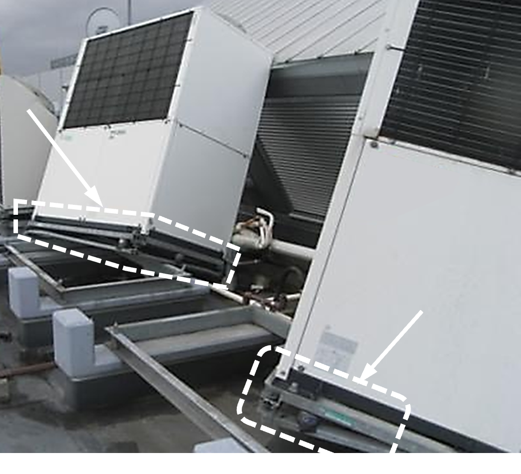 図14　地震に共振破損した空調機用防振架台