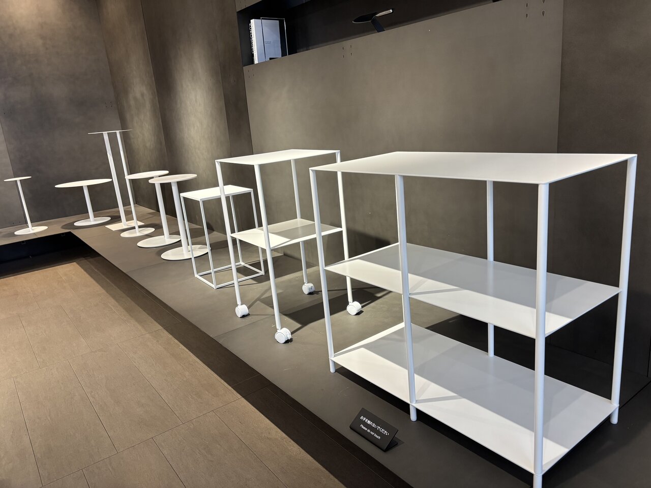 図4 　くろしろ木工所は高級木工家具の製造ノウハウをもたらした（写真提供：アベキン）