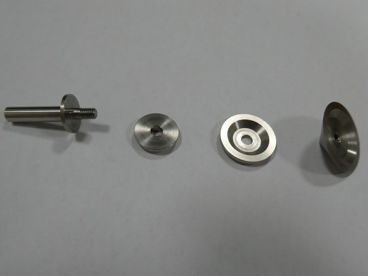 図2　4 ピース構成のコマ