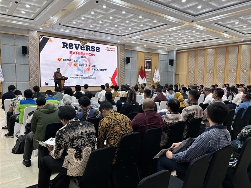 写真1　リバースエキシビジョン開幕