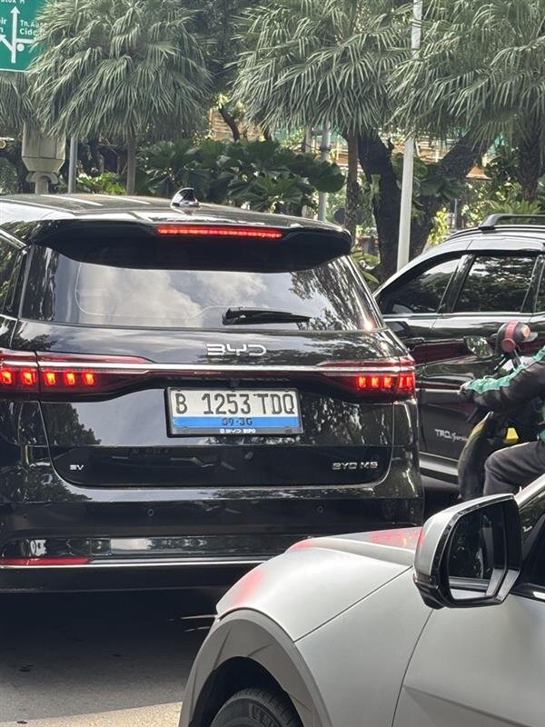 写真5　街中で存在感を増すBYD