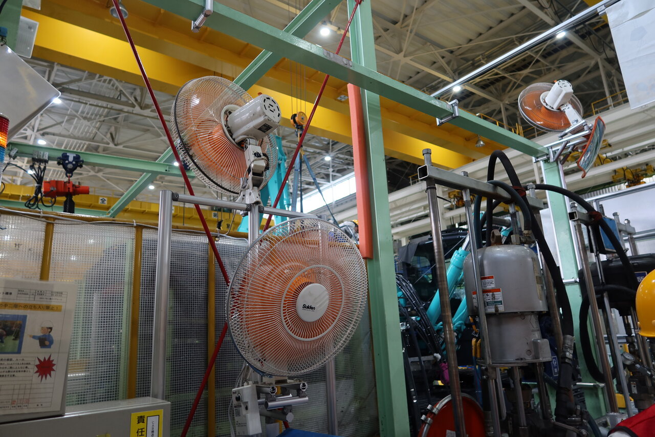 多方向への扇風機の設置。作業を楽にする改善の1つ