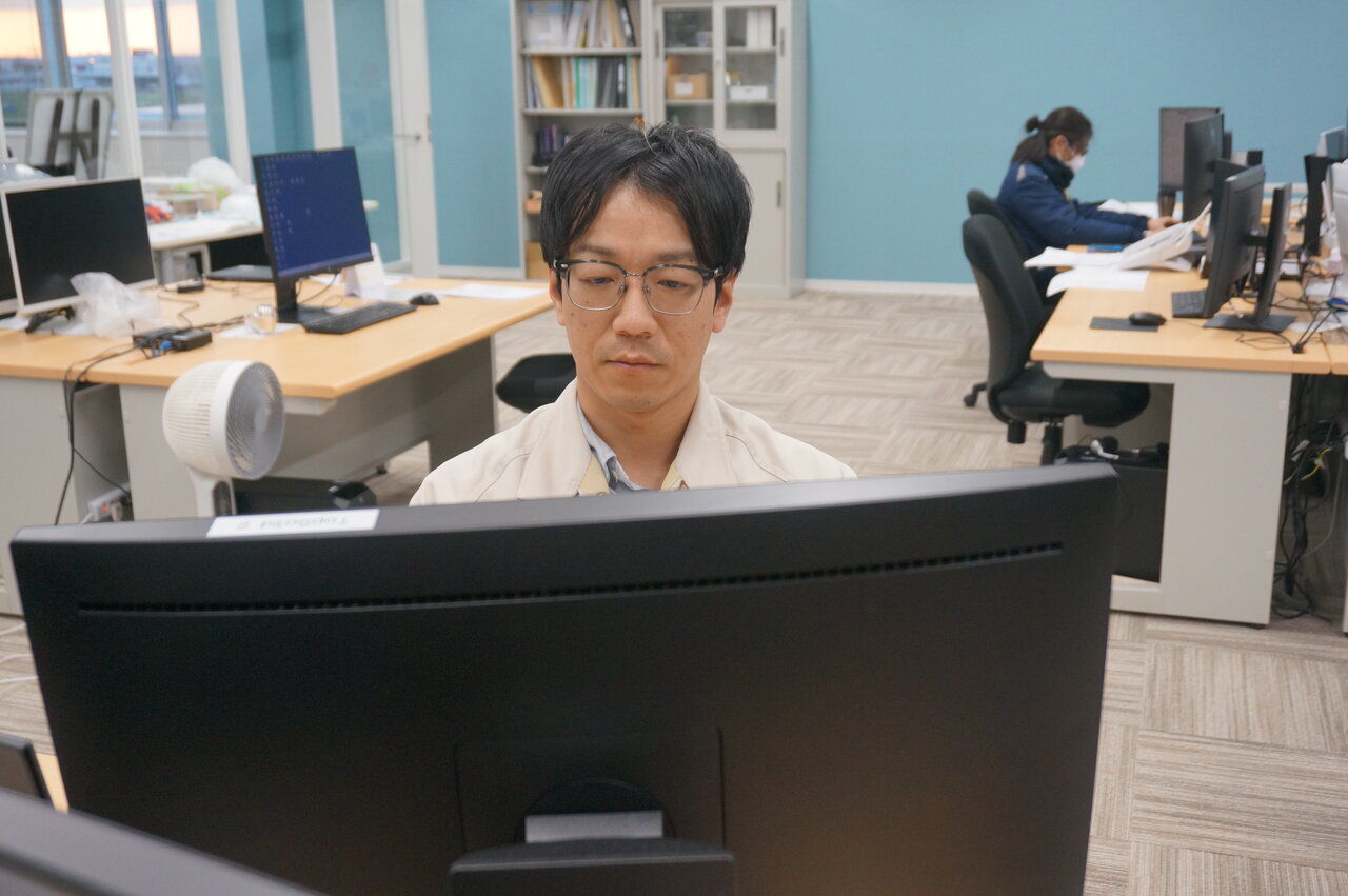 左から、安藤隆さん、小野田茜さん、槌谷俊三さん