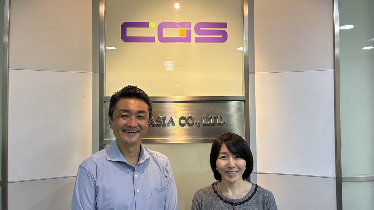 柏口篤志マネージング・ダイレクター（左）と、羽鳥由紀子取締役