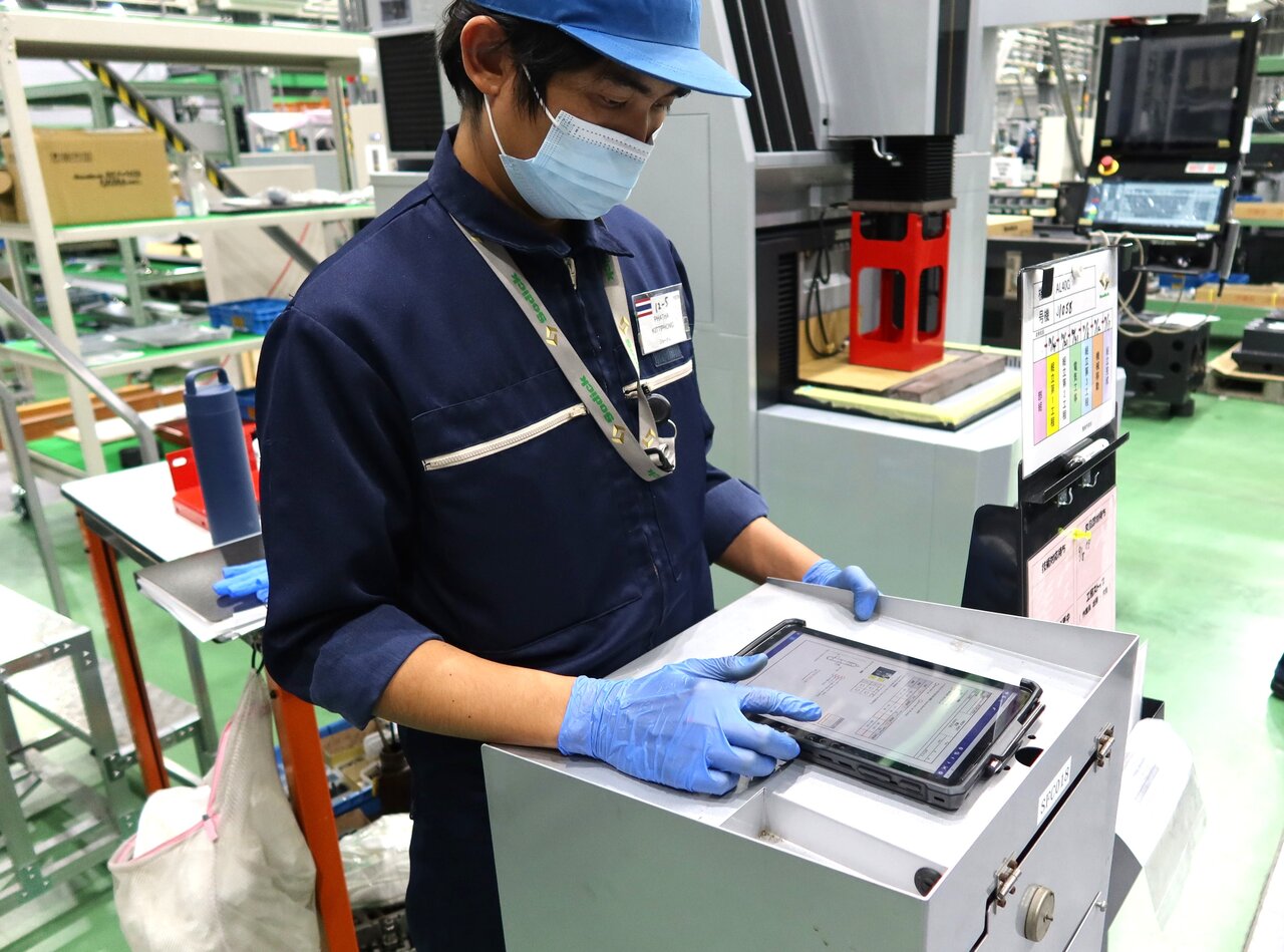 チェックシートのデジタル化。タブレットへの入力でバラツキなどを防止