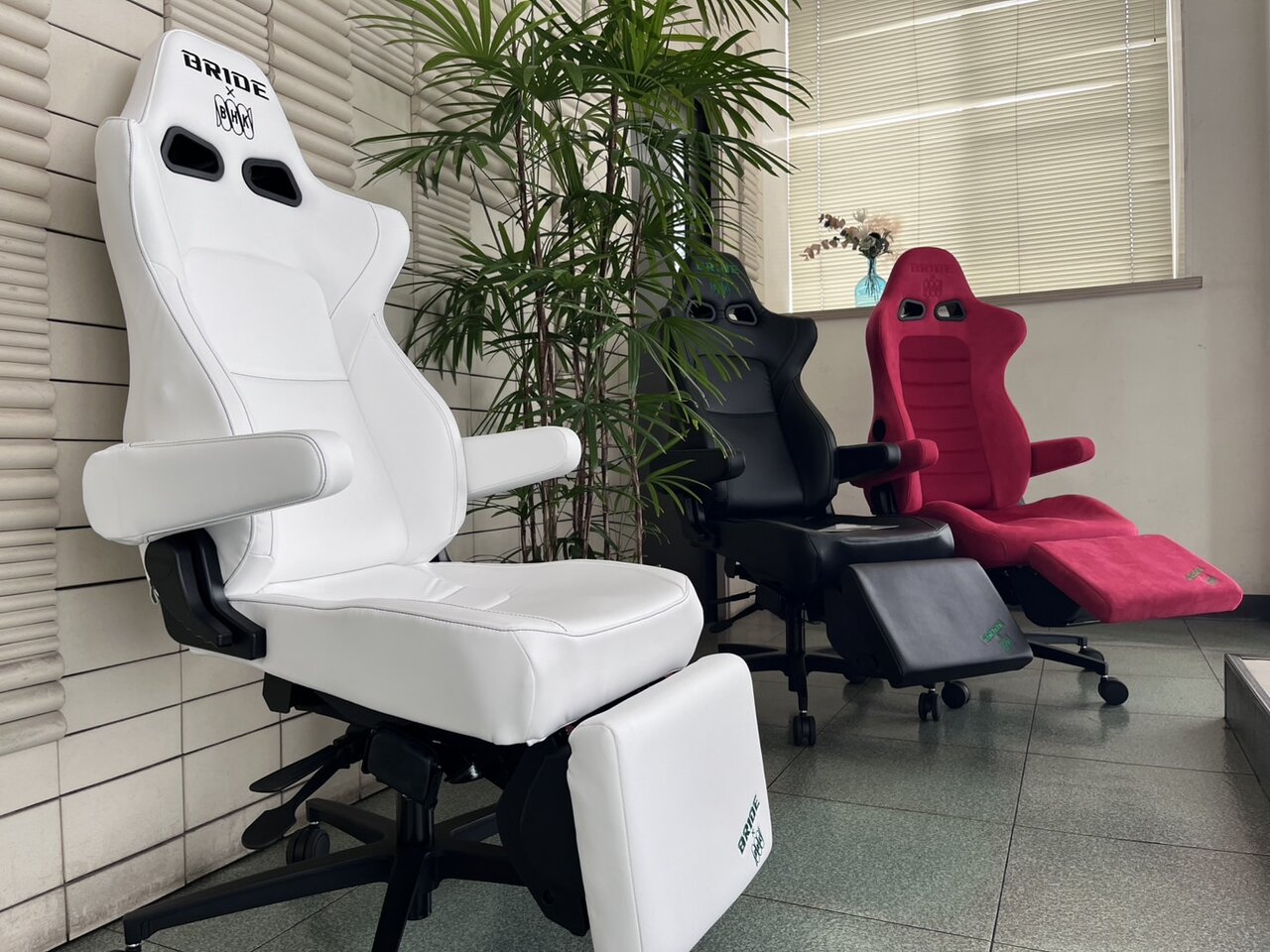 シートメーカーとコラボして開発したチェア（写真提供：備前発条）