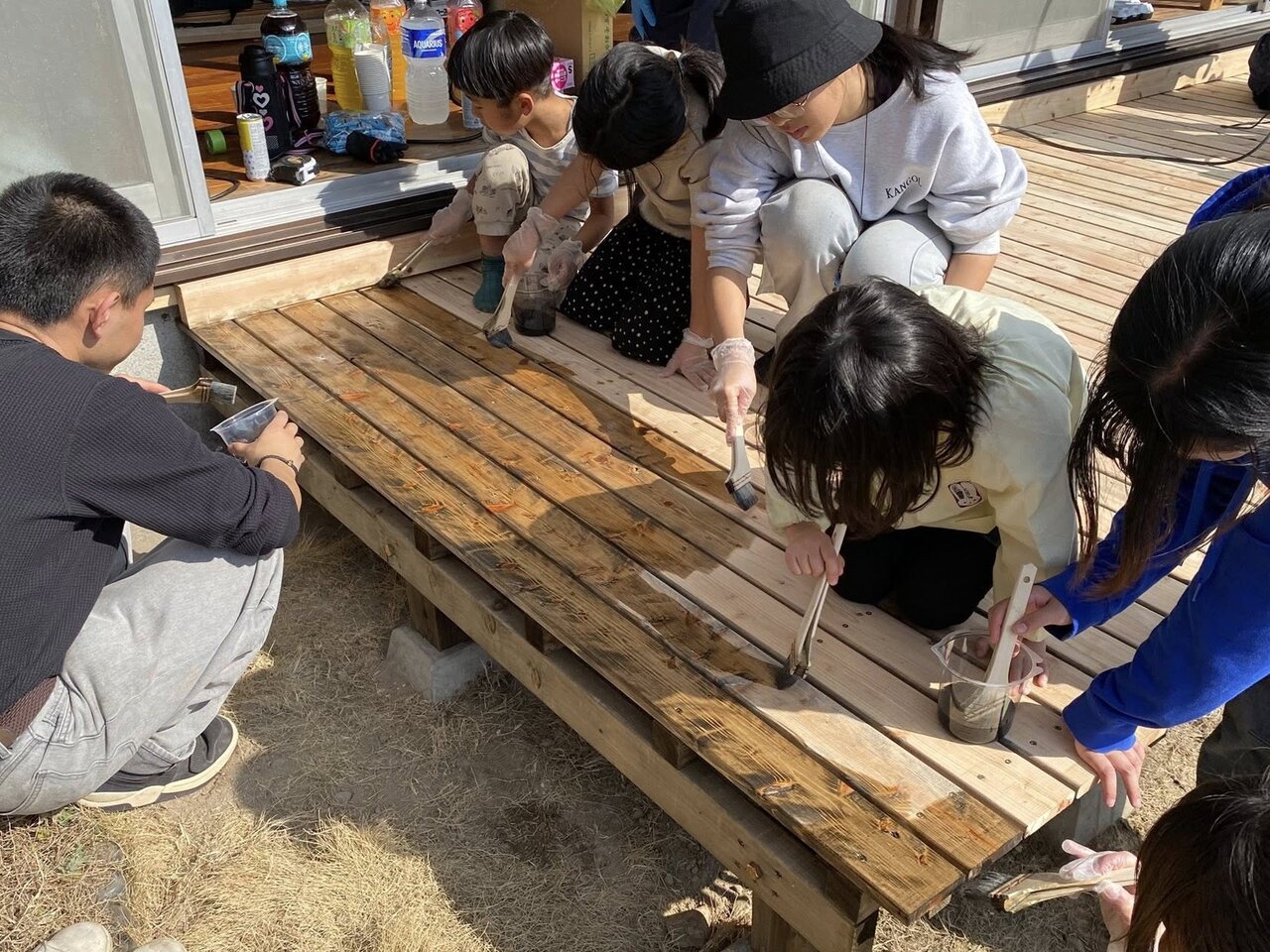 図3　現場で作業中の学生たち