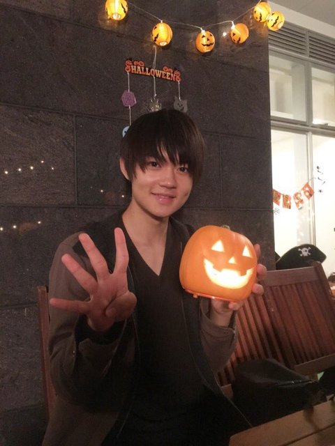 砂の塔 知りすぎた隣人 高野和樹役の佐野勇斗くんが人気上昇中 Qrun