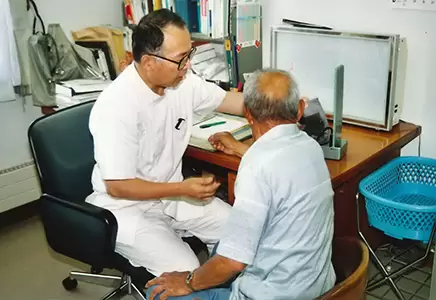  2000年ごろ 岩見沢ファミリークリニックにて英国の家庭医の訪問を受ける