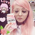 世界のユーチューバーからジャパニーズ Kawaii Room Tour を発信♡世界のKawaii をご紹介!