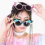 【簡単DIYアクセサリー】誰にでもできる!キラキラなオリジナル“デコサングラス”