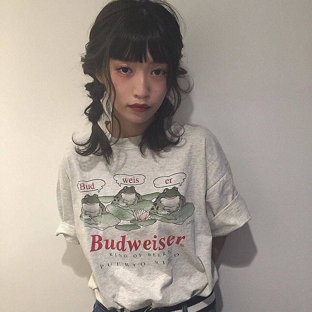 ファッションの教科書 おしゃれコーデが話題の人気インスタグラマー シュウシュウ