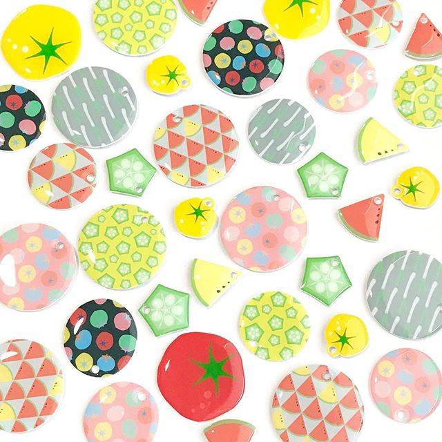 ポスカ 色鉛筆 パステルなどを使ったかわいいイラストをプラバンに描きたい Page 2 シュウシュウ