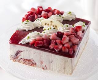銀座千疋屋　ストロベリーアイスケーキ（11cm）【クリ...