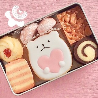 くまさんクッキーが入った可愛いクッキー缶。内容:...