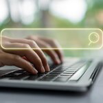 Google検索のサジェストを削除する方法とは？その仕組みや削除依頼について解説