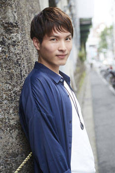 声優・鈴木裕斗さんデビュー10周年記念企画「Yuto Suzuki 10th Anniversary × animate」第4弾はアニメイト熊本で1日店長!