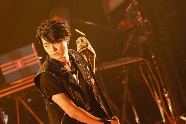 Wアンコールで"からあげタワー"登場!? 下野紘、初のライヴハウスツアー公式レポート到着!