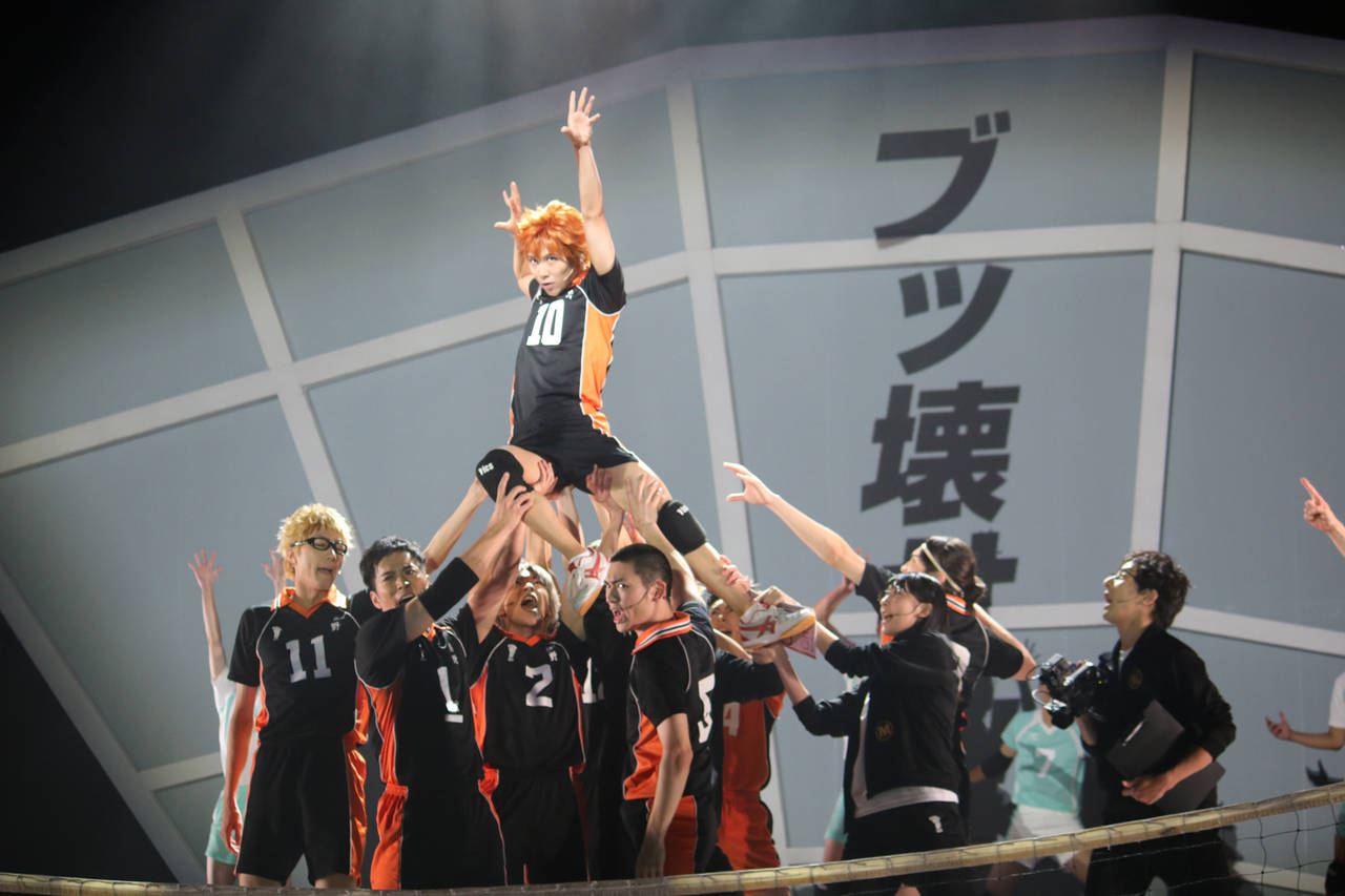 須賀健太さんら、烏野高校の卒業公演!演劇「ハイキュー!!」〝最強の場所(チーム)〞ゲネプロレポート