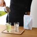 日本茶マガジン|日本茶を学び、楽しむオンラインメディアです。 | 暑い日にピッタリ!カンタンで美味しい水出し緑茶の作り方