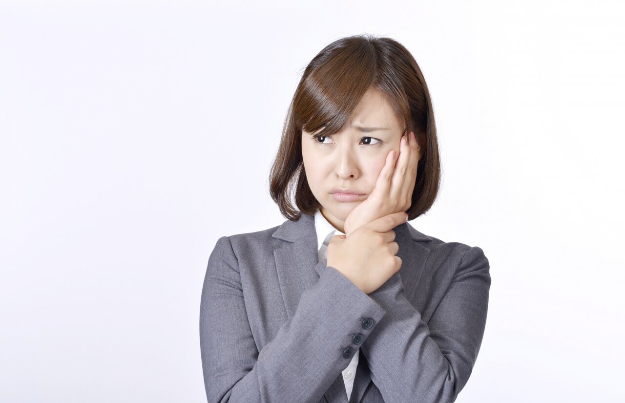 治療した歯が痛いのはなぜ？原因や対処法を解説