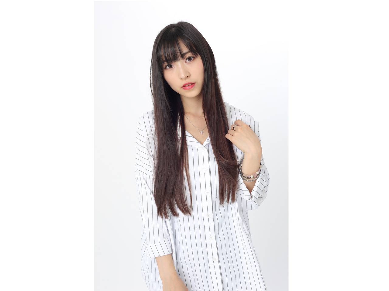 鈴木友梨耶