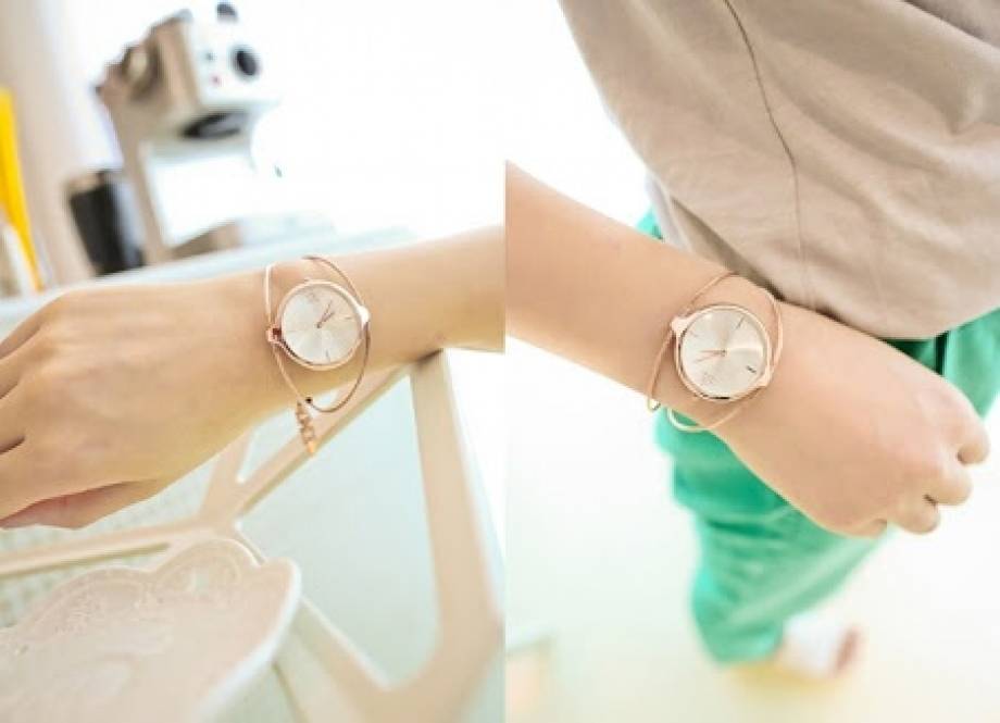 右腕 左腕 腕時計のつける腕 With Lab ファッション With Online 講談社公式 恋も仕事もわたしらしく