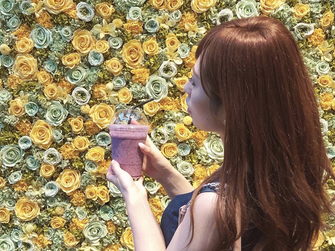 ニコライバーグマン 神戸 With Lab ライフスタイル With Online 講談社公式 恋も仕事もわたしらしく