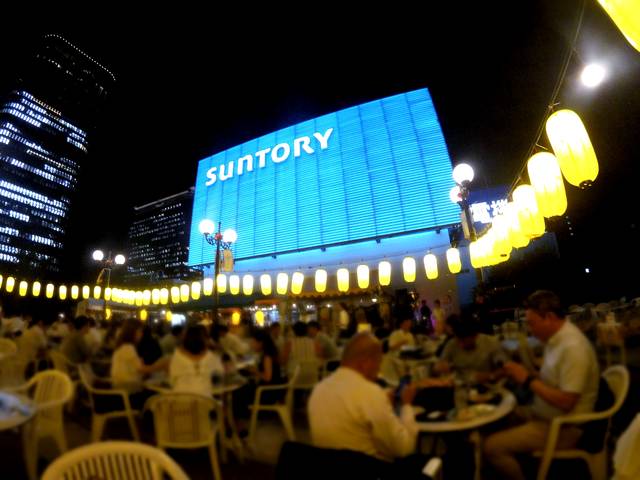 関西ビアガーデン18 会社の飲み会ならココ 上司のオジサンも大満足なサントリー 屋上ビアガーデン With Online 講談社公式 恋も仕事もわたしらしく