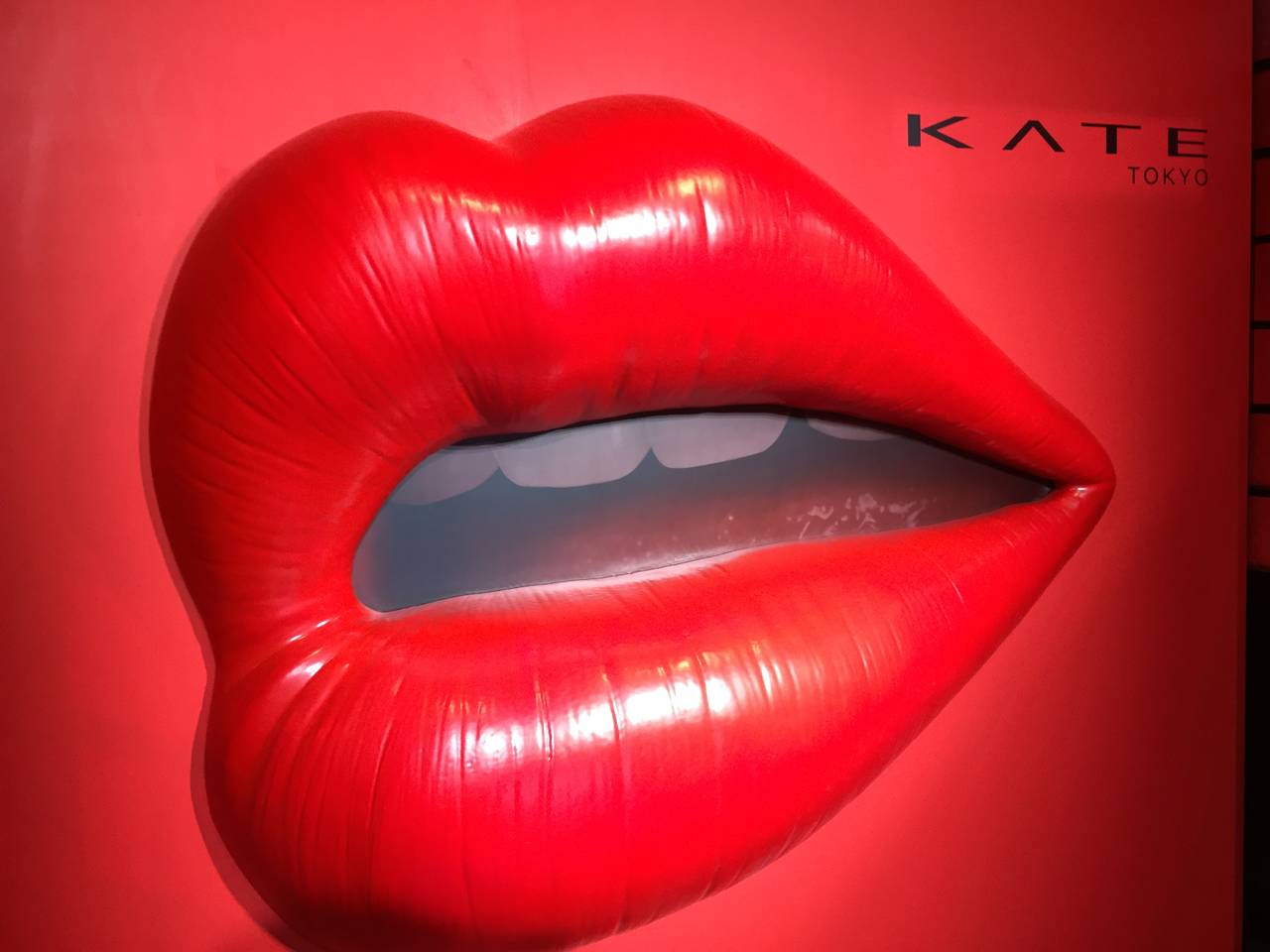 人相占い 恋愛運や金運など イボの位置や形ごとに性格を診断