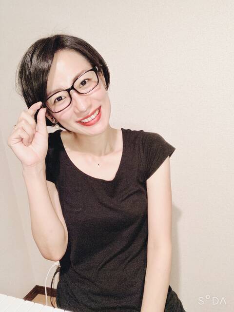 大注目のアーティストyamaさんの あるいは映画のような をコードで簡単にひこう With Lab ライフスタイル With Online 講談社公式 恋も仕事もわたしらしく