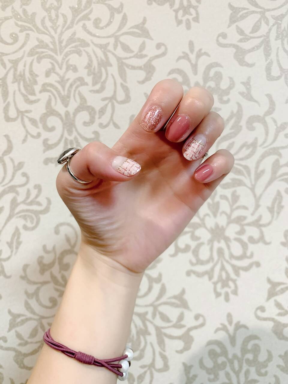 ジェラートファクトリーのネイルシールでネイルチェンジ With Lab ビューティー With Online 講談社公式 恋も仕事もわたしらしく