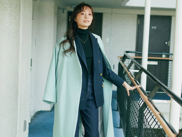 コートにジャケットを仕込む重ね着テクであったかコーデ - with class